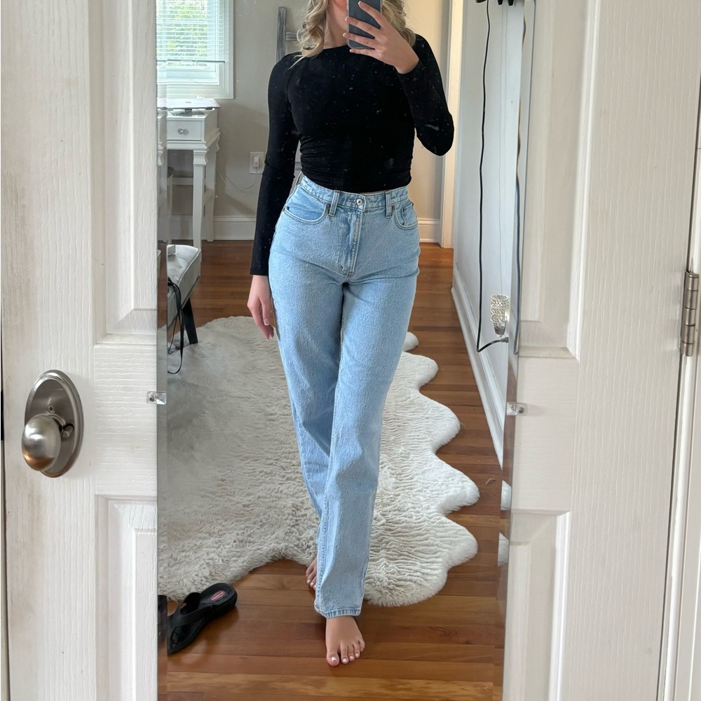 A&F ultra high rise 90s straight jeans